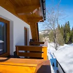 Willa Mala Laka Jacuzzi & Sauna